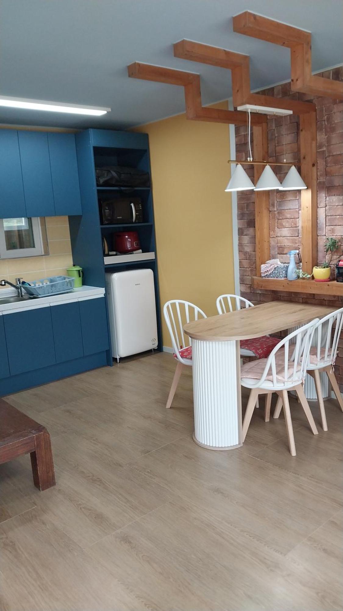 White House Hotell Namhae Eksteriør bilde